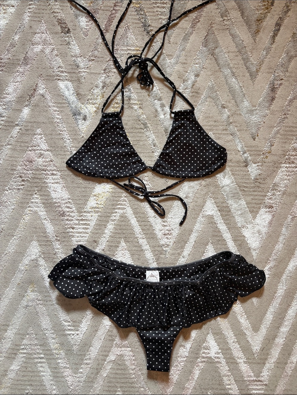 Women’s Black Polka Dot Ruffle Bikini Set
